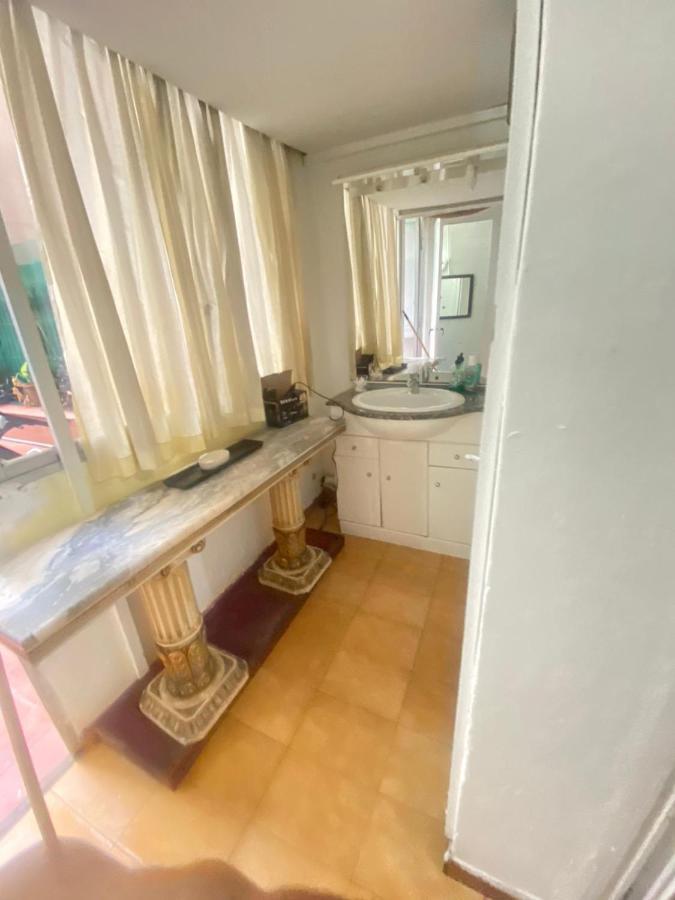 Апартаменты Piso Y Patio Барселона Экстерьер фото
